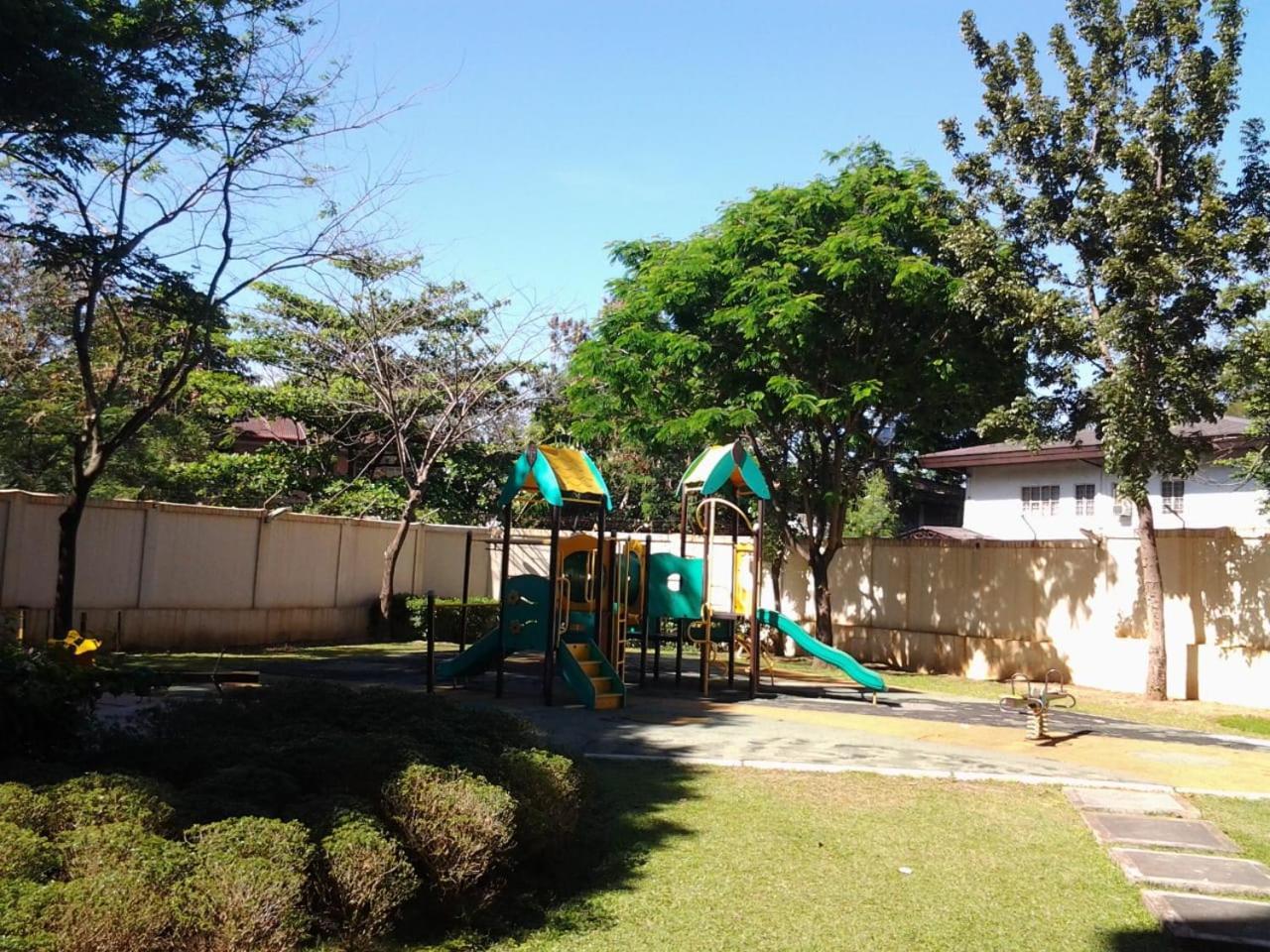 Cozy 2Br Staycation With Balcony Chateau Elysee For 4-6 Pax Paranaque City Exterior foto