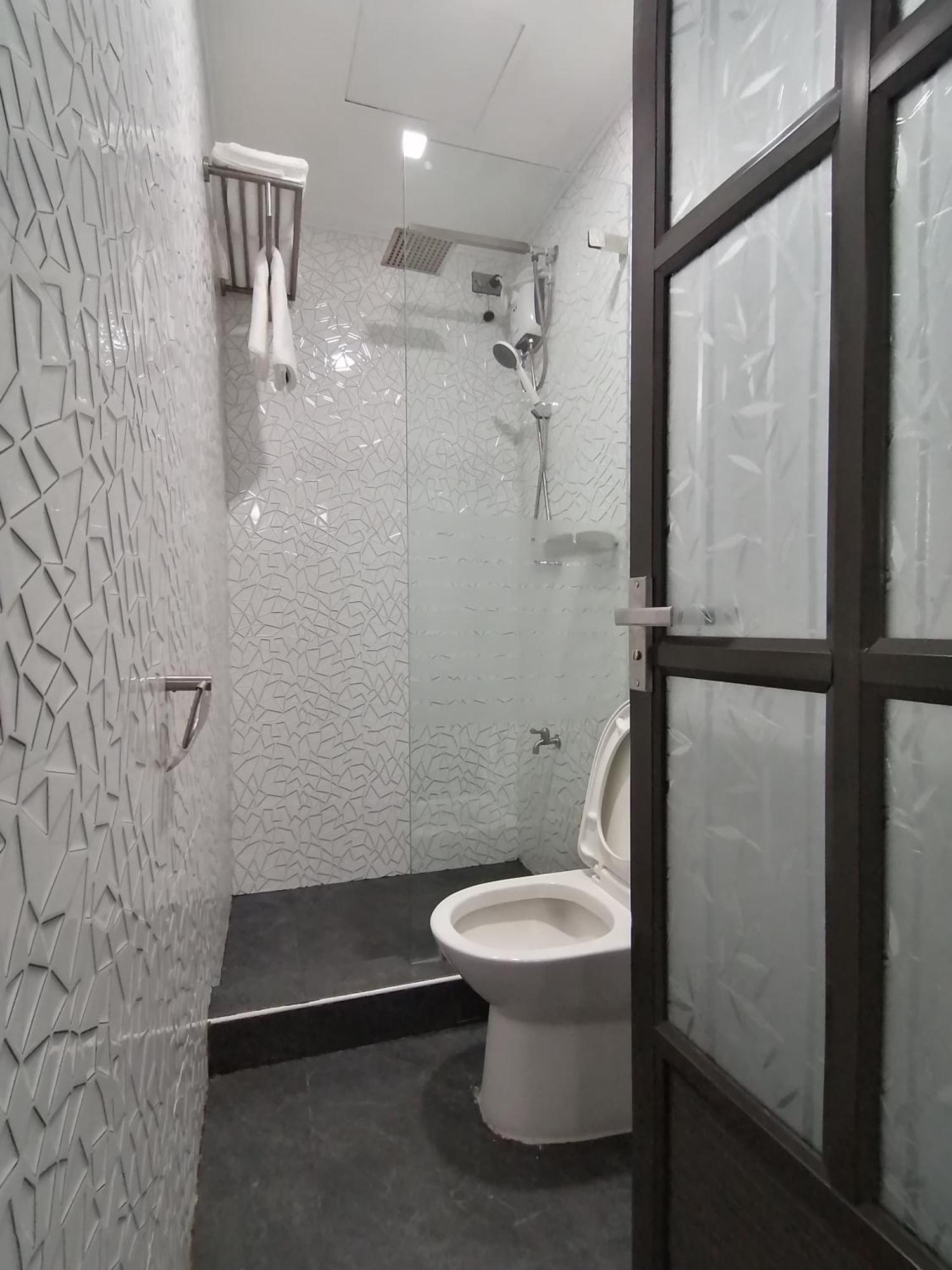 Cozy 2Br Staycation With Balcony Chateau Elysee For 4-6 Pax Paranaque City Exterior foto